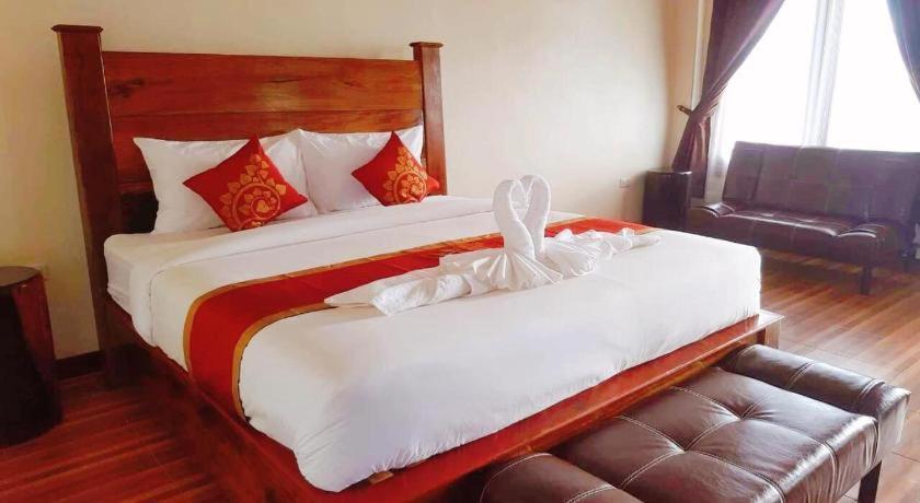 Golden Hotel Dondet Muang Không Eksteriør billede