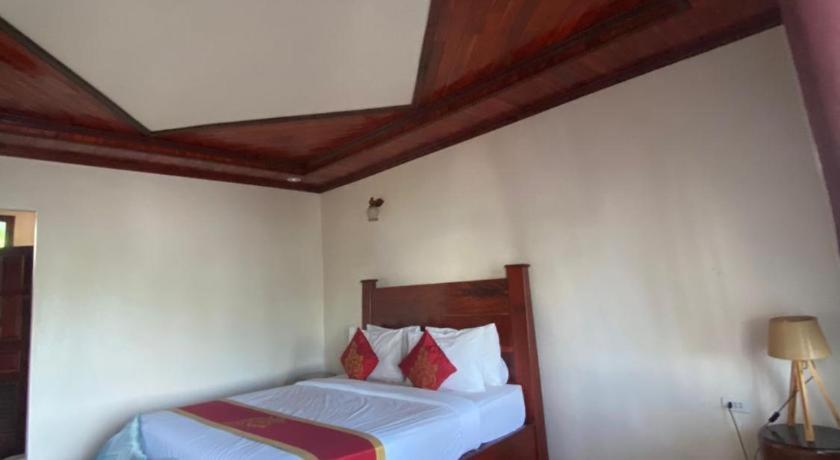 Golden Hotel Dondet Muang Không Eksteriør billede