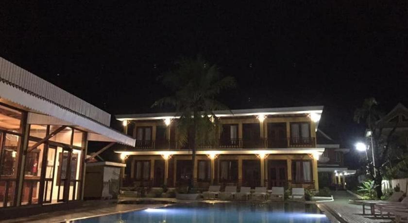 Golden Hotel Dondet Muang Không Eksteriør billede