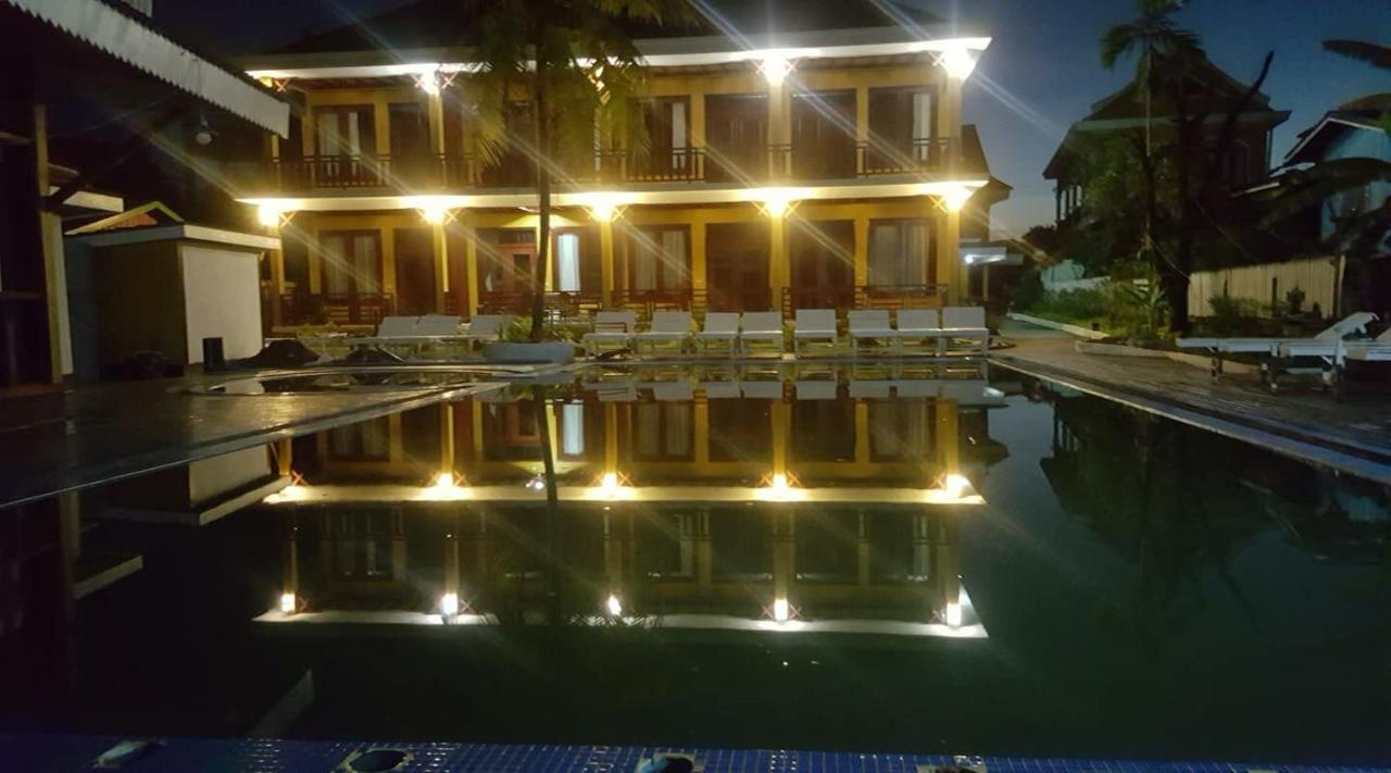 Golden Hotel Dondet Muang Không Eksteriør billede