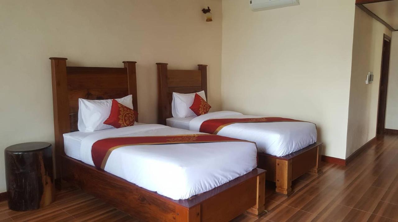 Golden Hotel Dondet Muang Không Eksteriør billede