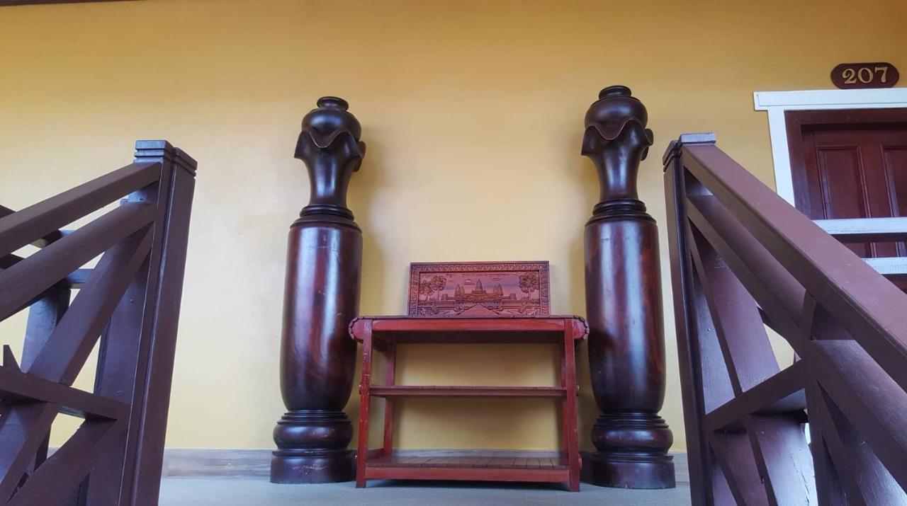 Golden Hotel Dondet Muang Không Eksteriør billede